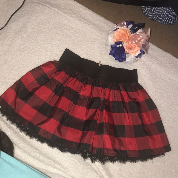 Candie's Dresses & Skirts - Candie’s lace trim plaid skirt